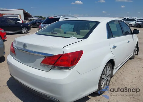 2011 Toyota Avalon Limited z USA, uszkodzony, nr VIN 4T1BK3DBXBU396963